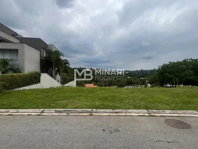 Terreno com 565m², à venda, no bairro Alphaville em Santana de Parnaíba