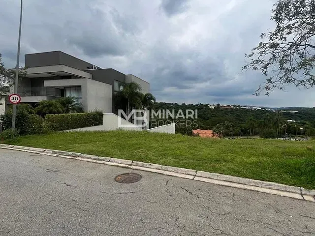 Terreno com 565m², à venda, no bairro Alphaville em Santana de Parnaíba