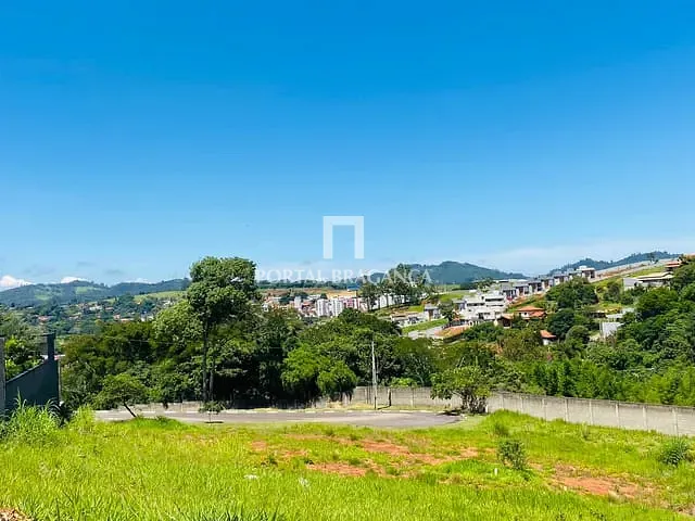 Terreno com 380m², à venda, no bairro Parque Imperador em Bragança Paulista