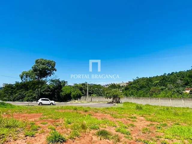 Terreno com 380m², à venda, no bairro Parque Imperador em Bragança Paulista