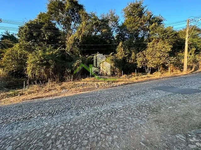 Terreno com 360m², à venda, no bairro Parque Xangri-La em Contagem