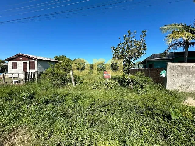 Terreno com 360m², à venda, no bairro Três Vendas em Pelotas