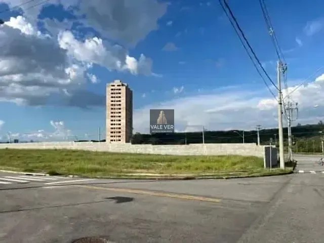 Terreno com 750m², à venda, no bairro Jardim Portugal em São José dos Campos
