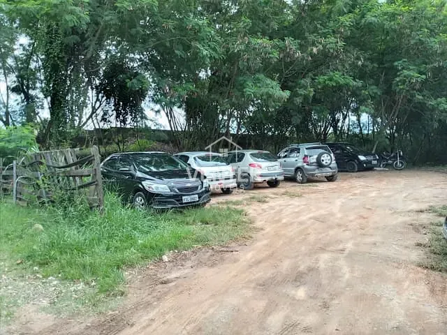 Terreno com 2331m², à venda, no bairro Esplanada Independência em Taubaté