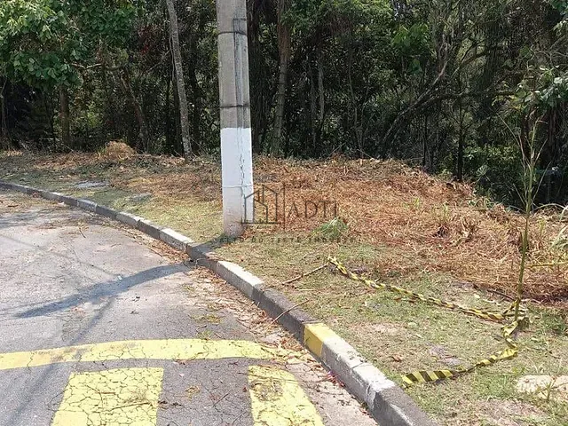 Terreno com 760m², à venda, no bairro Arujázinho I, II e III em Arujá