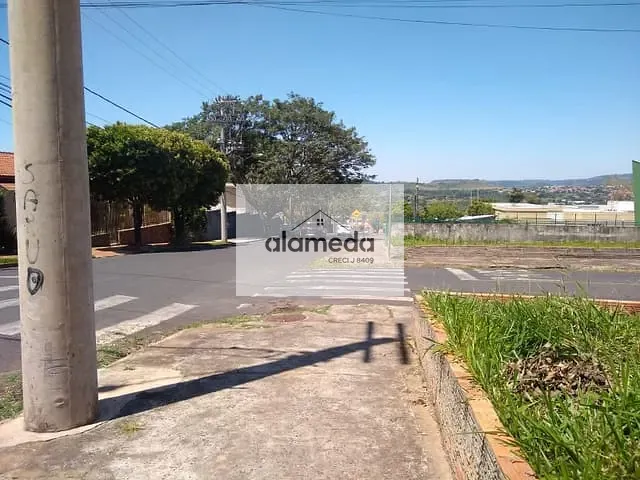 Terreno com 300m², à venda, no bairro Pompéia 2 em Jacarezinho