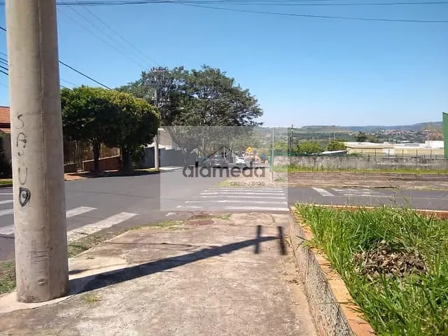Terreno com 300m², à venda, no bairro Pompéia 2 em Jacarezinho