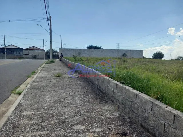 Terreno com 320m², à venda, no bairro Jardim Sant'Anna do Pedregulho em Jacareí