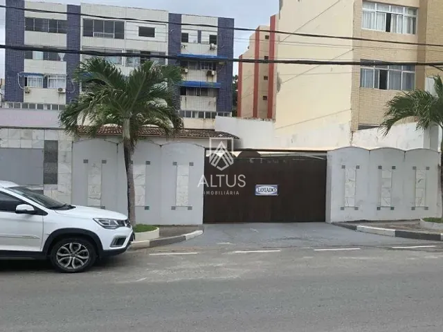 Terreno com 700m², à venda, no bairro Costa Azul em Salvador