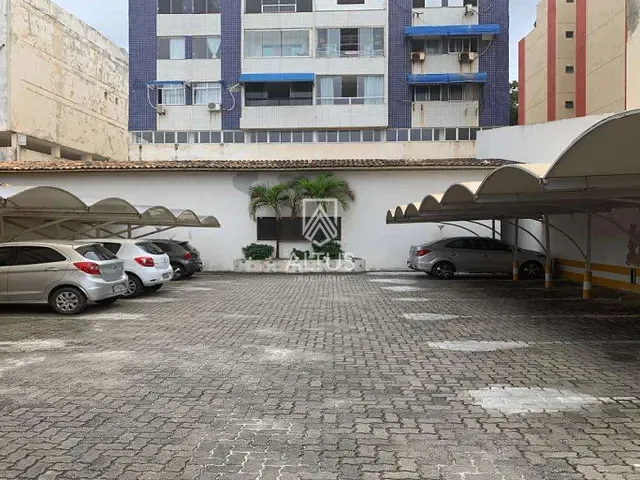 Terreno com 700m², à venda, no bairro Costa Azul em Salvador