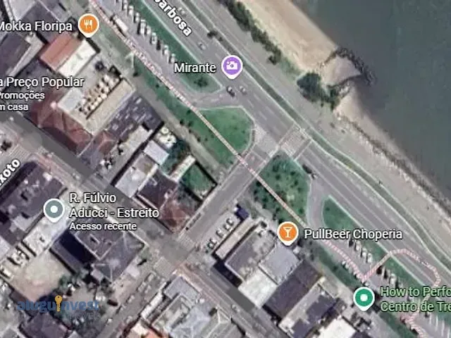 Terreno com 676m², à venda, no bairro Estreito em Florianópolis