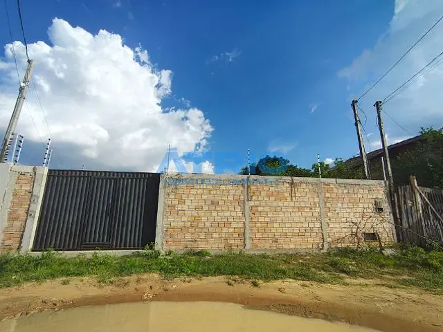 Terreno com 300m², à venda, no bairro Pedra Pintada em Boa Vista