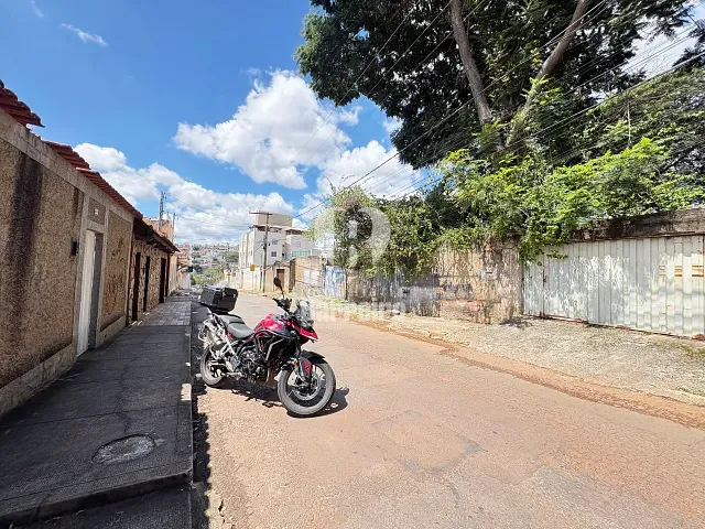 Terreno com 1468m², à venda, no bairro Mangueiras (Barreiro) em Belo Horizonte