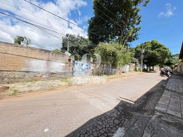 Terreno com 1468m², à venda, no bairro Mangueiras (Barreiro) em Belo Horizonte