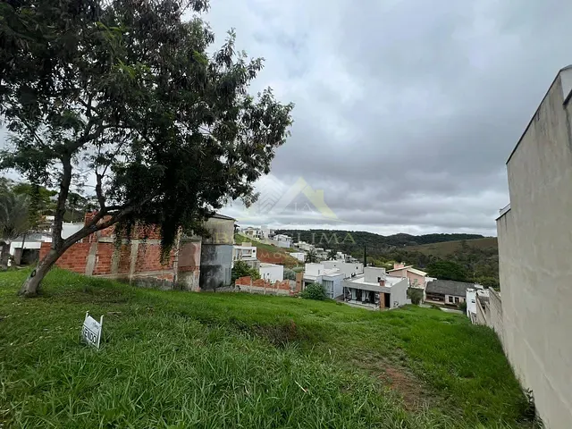 Terreno com 420m², à venda, no bairro Grama em Juiz de Fora