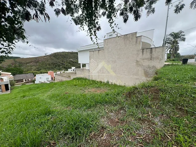 Terreno com 420m², à venda, no bairro Grama em Juiz de Fora