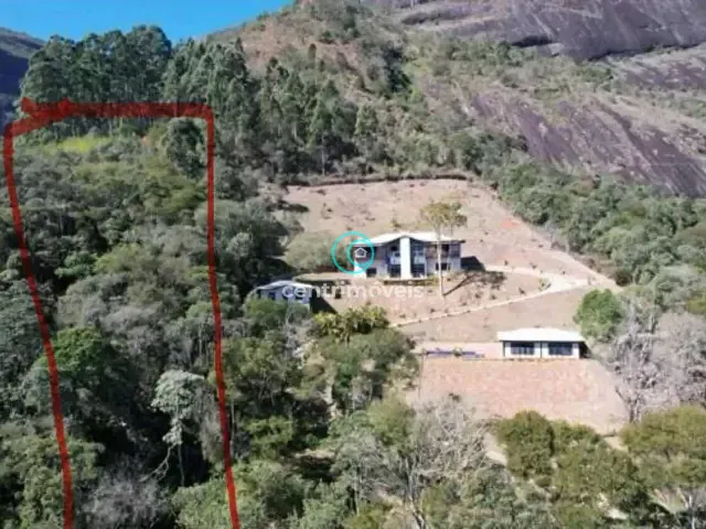 Terreno com 3786m², à venda, no bairro Samambaia em Petrópolis
