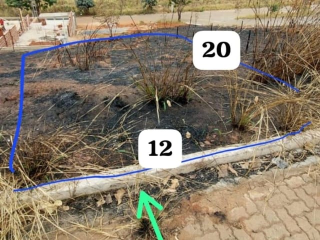 Terreno com 240m², à venda, no bairro Morada do Vale 3 em Governador Valadares