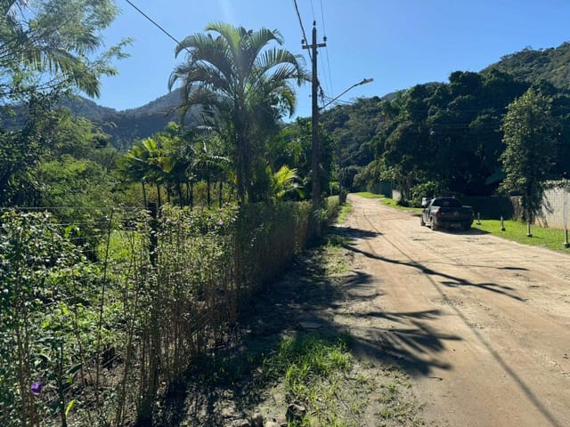 Sítio à venda em Ilha de Guaratiba