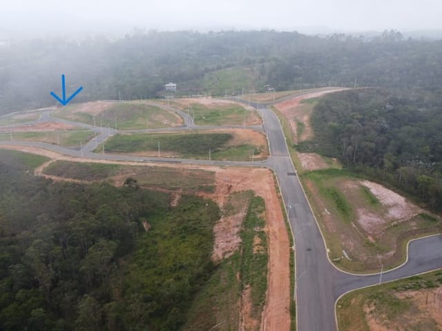 Terreno com 304m², à venda, no bairro Cézar de Souza em Mogi das Cruzes