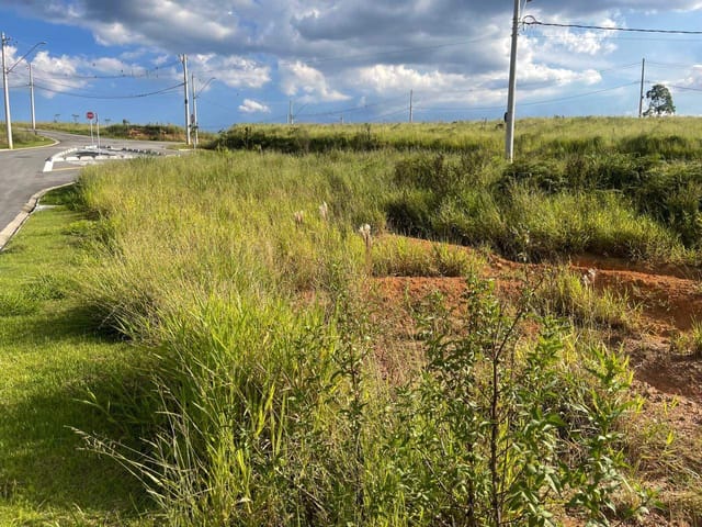 Terreno com 304m², à venda, no bairro Cézar de Souza em Mogi das Cruzes