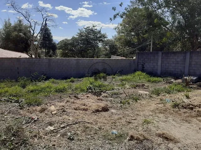 Terreno com 533m², à venda, no bairro Santa Luzia em Guaratinguetá