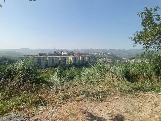 Terreno com 735m², à venda, no bairro Santa Rosa em Barra Mansa