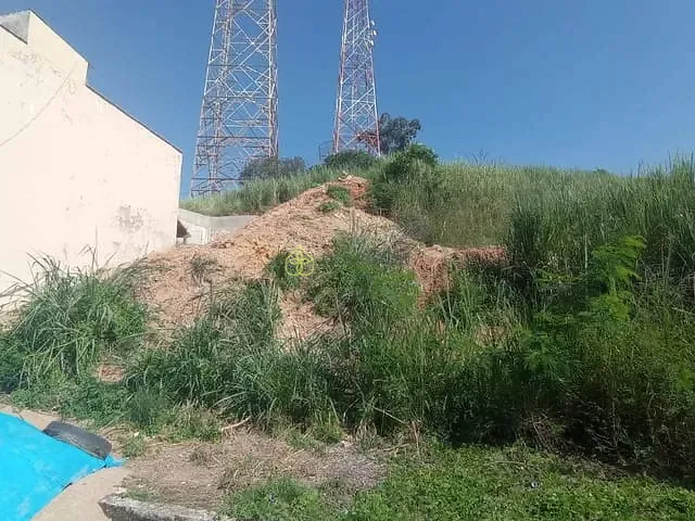 Terreno com 735m², à venda, no bairro Santa Rosa em Barra Mansa