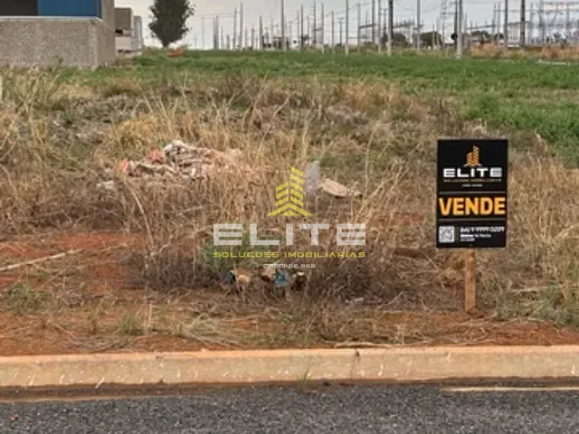 Terreno com 300m², à venda, no bairro Parque dos Poderes em Sorriso