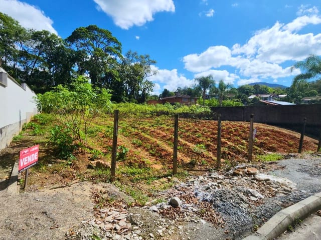 Terreno com 1129m², à venda, no bairro Centro em Pomerode
