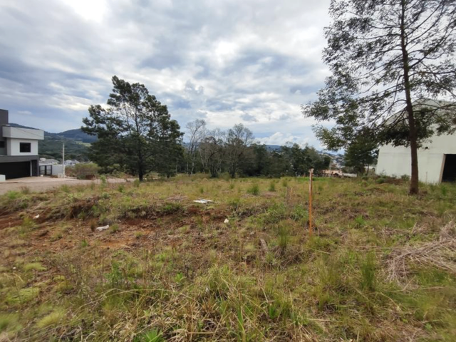 Terreno com 360m², à venda, no bairro Loteamento Vó Rosa em Nova Prata