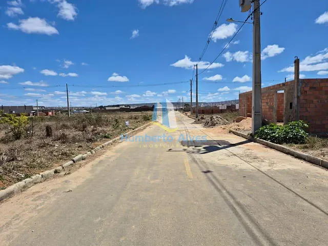 Terreno com 250m², à venda, no bairro Campinhos em Vitória da Conquista