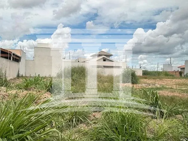 Terreno com 300m², à venda, no bairro Residencial Paris em Sinop