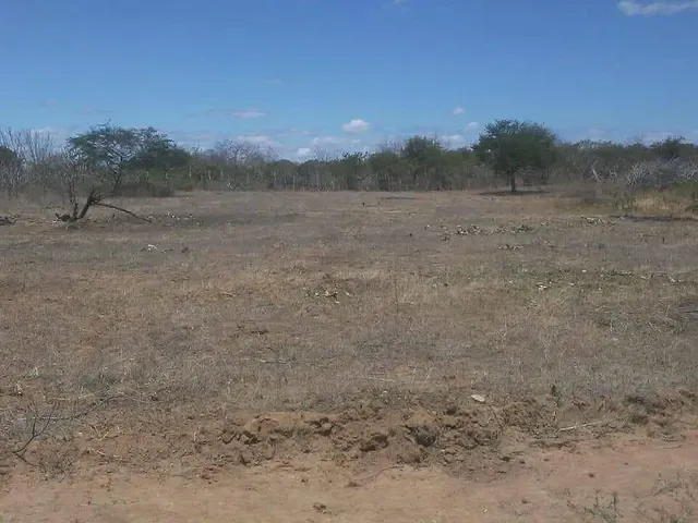 Terreno com 1100m², à venda, no bairro Área Rural de Paulo Afonso em Paulo Afonso