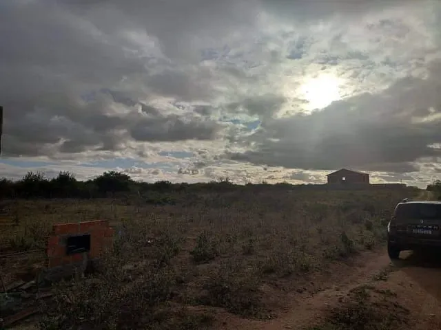 Terreno com 1100m², à venda, no bairro Área Rural de Paulo Afonso em Paulo Afonso
