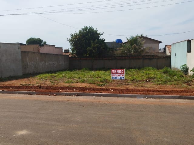 Terreno com 451m², à venda, no bairro Village Maringá em Goiânia