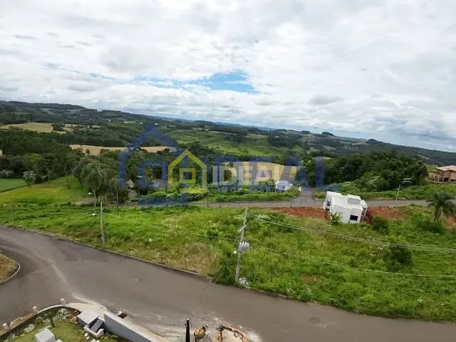 Terreno com 360m², à venda, no bairro Santa Terezinha em Concórdia