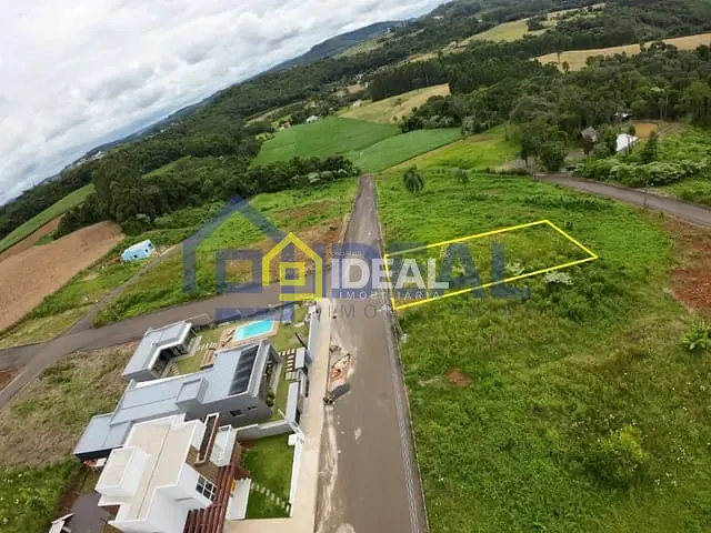 Terreno com 360m², à venda, no bairro Santa Terezinha em Concórdia