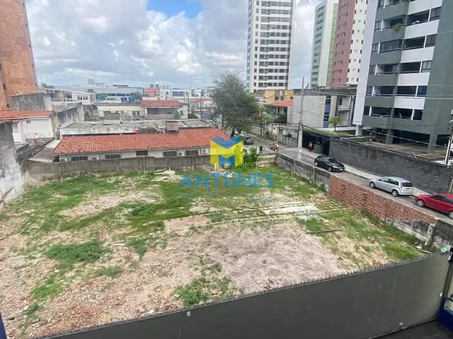 Terreno com 588m², à venda, no bairro Piedade em Jaboatão dos Guararapes