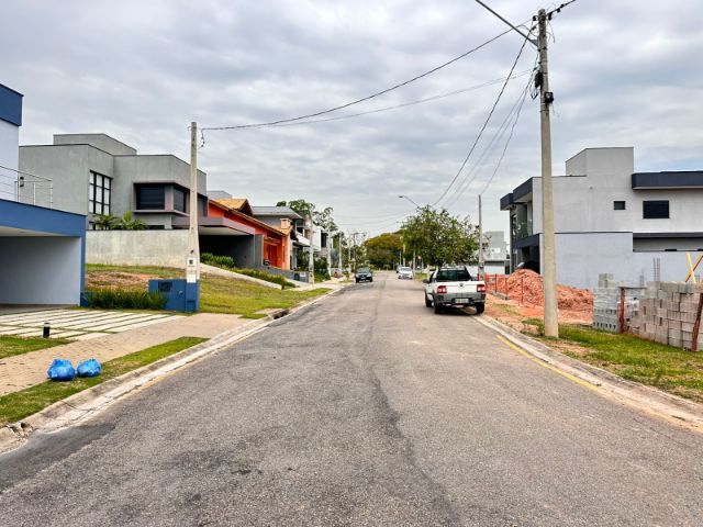 Terreno com 428m², à venda, no bairro Bella Vittà em Jundiaí
