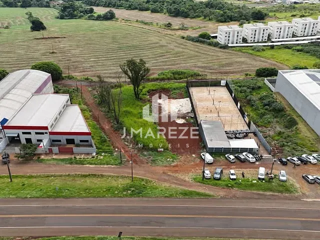Terreno com 1940m², à venda, no bairro Barra Funda em Apucarana
