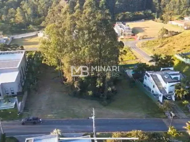 Terreno com 1960m², à venda, no bairro Tamboré em Barueri