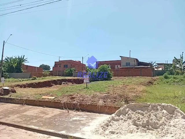 Terreno com 250m², à venda, no bairro Jardim Monte Mor em Botucatu