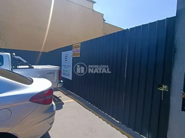 Terreno com 250m², para alugar, no bairro Conjunto Habitacional Violim em Londrina