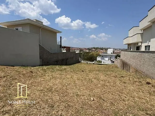 Terreno com 375m², à venda, no bairro Fazenda Santana em Valinhos