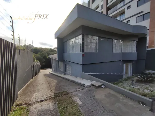 Terreno com 1678m², à venda, no bairro Bom Retiro em Curitiba