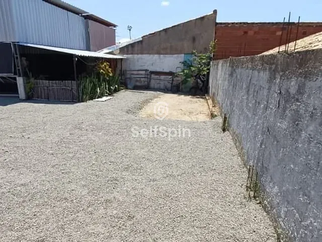 Terreno com 450m², para alugar, no bairro Piratininga em Niterói