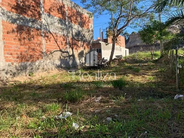 Terreno com 250m², à venda, no bairro Olivença em Ilhéus