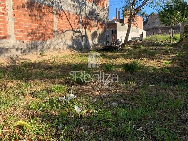 Terreno com 250m², à venda, no bairro Olivença em Ilhéus