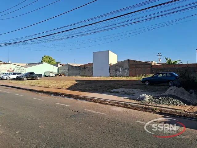 Terreno com 300m², para alugar, no bairro Parque Residencial Klavin em Nova Odessa